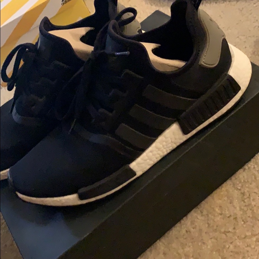 Adidas NMD Barely worn men’s size 13